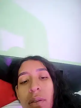 Amber-Sweett online show from 11.13.25