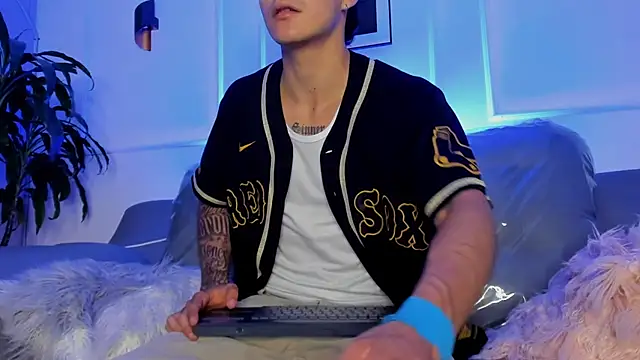 Leo santoro online show from 02.27.26