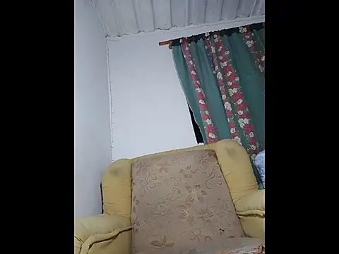 Snapshot of alex-golden chatting on 12.03.25 alex-golden online show from 12.03.25