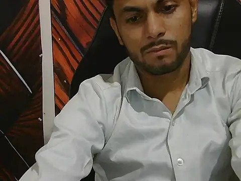 Snapshot of ursdreamperson chatting on 05.04.26 ursdreamperson online show from 05.04.26