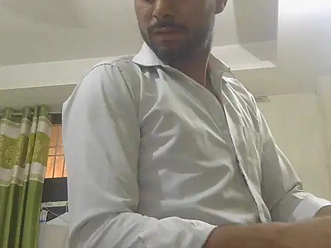 Snapshot of ursdreamperson chatting on 06.06.26 ursdreamperson online show from 06.06.26