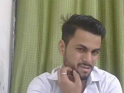Snapshot of ursdreamperson chatting on 06.23.26 ursdreamperson online show from 06.23.26