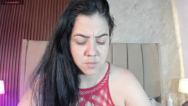 Snapshot of _Cris_Spicy_ chatting on 05.08.26 Cris Spicy online show from 05.08.26
