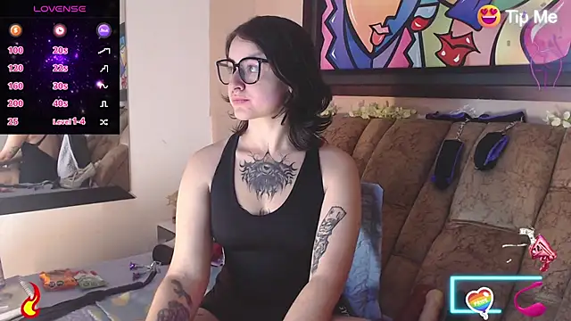 Snapshot of miss_tatta chatting on 10.20.25 miss tatta online show from 10.20.25