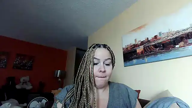 Snapshot of number1slut chatting on 12.03.24 number1slut online show from 12.03.24