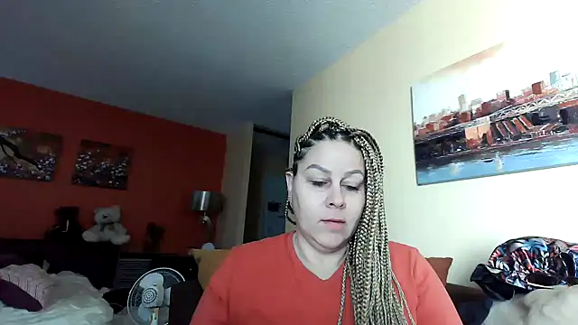 Snapshot of number1slut chatting on 12.05.24 number1slut online show from 12.05.24