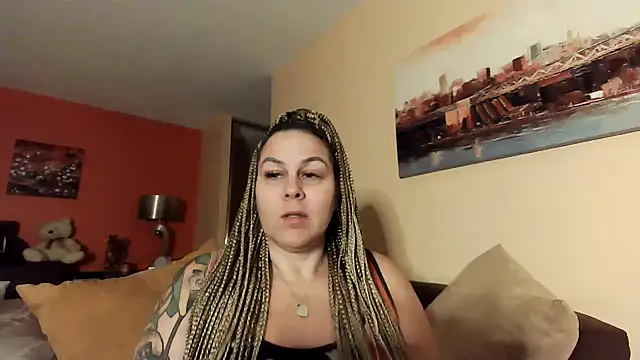 Snapshot of number1slut chatting on 12.30.24 number1slut online show from 12.30.24