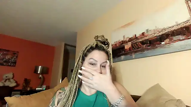 Snapshot of number1slut chatting on 01.02.25 number1slut online show from 01.02.25