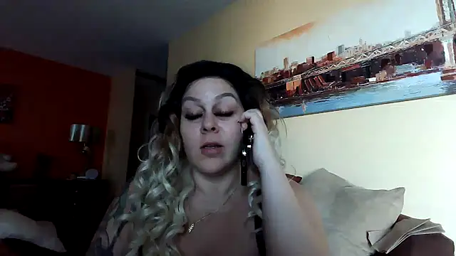 Snapshot of number1slut chatting on 01.29.25 number1slut online show from 01.29.25