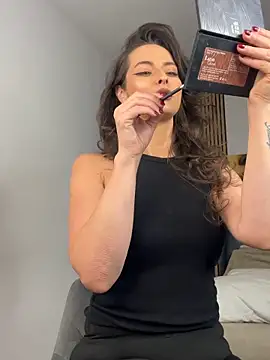 Snapshot of BarbaraXoXoX chatting on 02.02.26 BarbaraXoXoX online show from 02.02.26