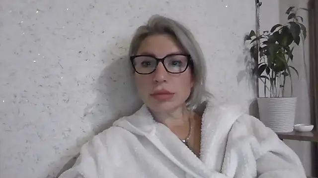 fox red lady7 online show from 11.16.25