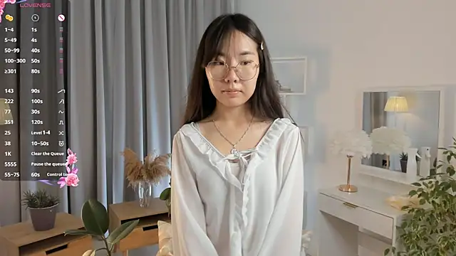 UdelaDodson online show from 09.14.25