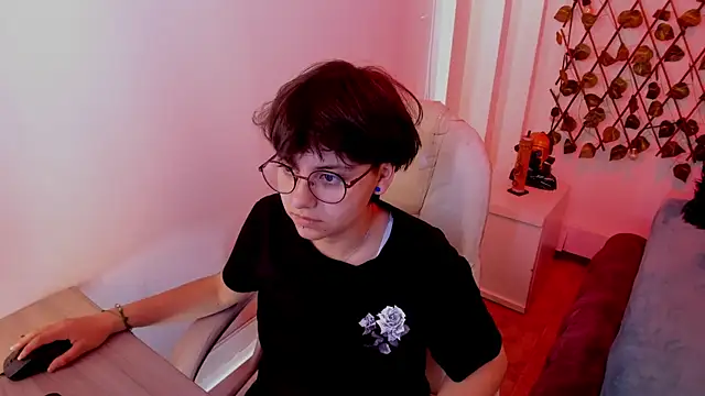 Nathaly ds online show from 12.17.25