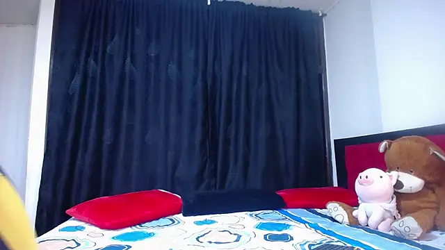 Cherrylionn online show from 10.11.25