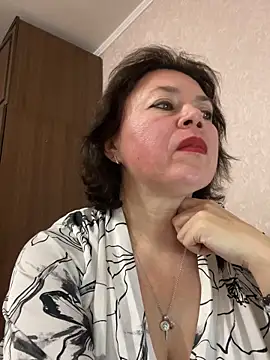 Kiravix online show from 11.30.25