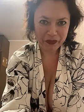 Kiravix online show from 02.05.26