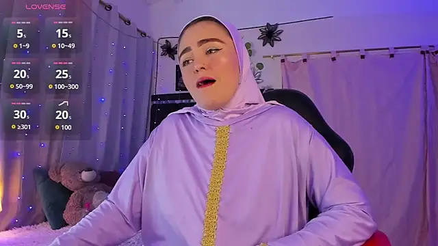 Snapshot of MarianFadel chatting on 01.17.26 MarianFadel online show from 01.17.26