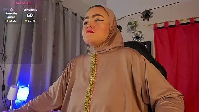 Snapshot of MarianFadel chatting on 02.06.26 MarianFadel online show from 02.06.26