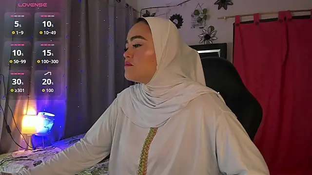 Snapshot of MarianFadel chatting on 02.11.26 MarianFadel online show from 02.11.26