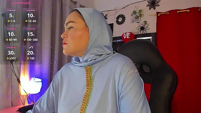 Snapshot of MarianFadel chatting on 02.24.26 MarianFadel online show from 02.24.26