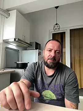 Snapshot of DavidMaros chatting on 09.27.25 DavidMaros online show from 09.27.25