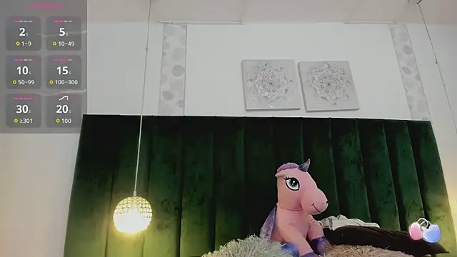 Snapshot of PaulinaGame chatting on 09.12.25 PaulinaGame online show from 09.12.25