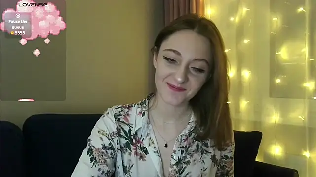 white liillyy online show from 01.05.26