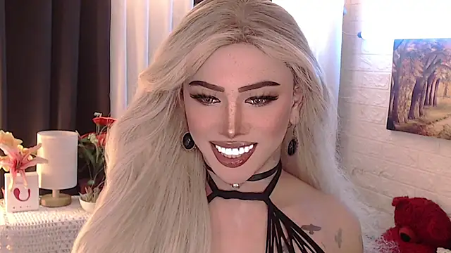 Snapshot of Your_valentina_goddess chatting on 10.07.25 Your valentina goddess online show from 10.07.25