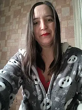 Snapshot of EvelinCutex chatting on 02.14.26 EvelinCutex online show from 02.14.26