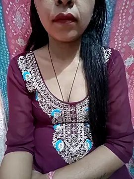 Snapshot of Paakhi-Singh chatting on 12.20.25 Paakhi-Singh online show from 12.20.25