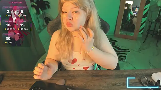 LilithNelson online show from 12.20.25