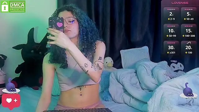 Bluedarkelf888 online show from 10.29.25