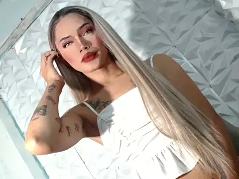 Snapshot of hugecockbabe chatting on 02.06.26 hugecockbabe online show from 02.06.26