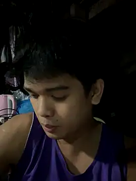 Snapshot of iampinoy19 chatting on 10.07.25 iampinoy19 online show from 10.07.25