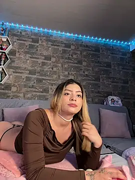 Melissa coll online show from 02.17.26