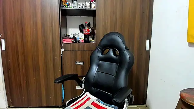 miss bigcockts online show from 12.21.25