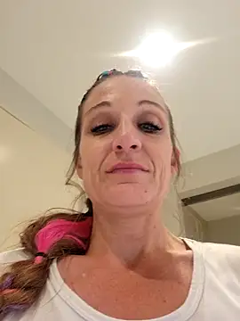 Snapshot of SexySunnyBlazen chatting on 12.03.25 SexySunnyBlazen online show from 12.03.25