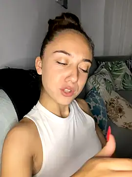 CristinaSww online show from 10.18.25