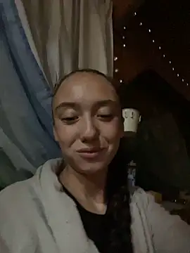 CristinaSww online show from 10.21.25