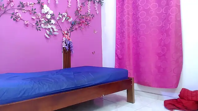 skinnybarbie022 online show from 04.16.26