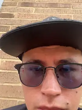 Snapshot of Kurtxxx22 chatting on 02.02.26 Kurtxxx22 online show from 02.02.26