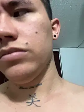 Snapshot of Kurtxxx22 chatting on 02.10.26 Kurtxxx22 online show from 02.10.26