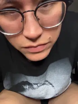 Snapshot of Kurtxxx22 chatting on 02.24.26 Kurtxxx22 online show from 02.24.26