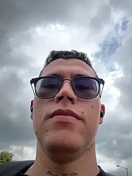 Snapshot of Kurtxxx22 chatting on 03.16.26 Kurtxxx22 online show from 03.16.26