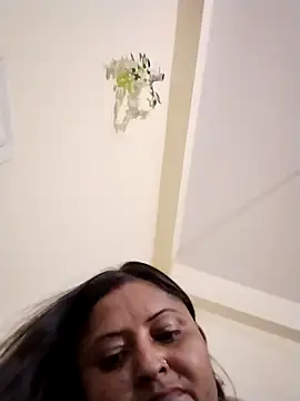 Snapshot of Sexey-Rani chatting on 10.09.25 Sexey-Rani online show from 10.09.25
