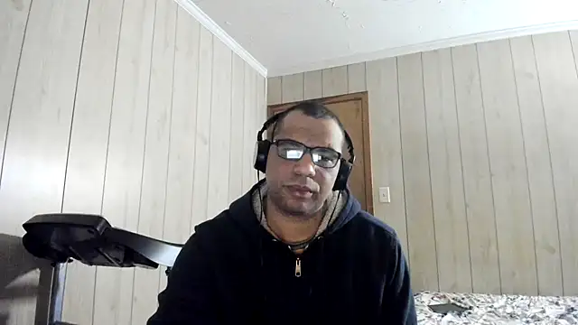 Snapshot of NaturalBeautyQueen chatting on 07.02.26 NaturalBeautyQueen online show from 07.02.26