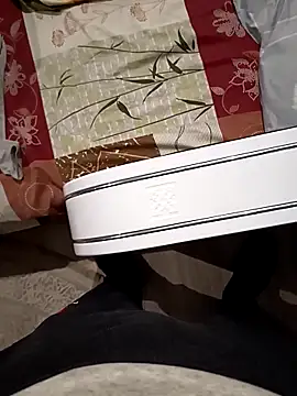 Mumuska online show from 11.29.25