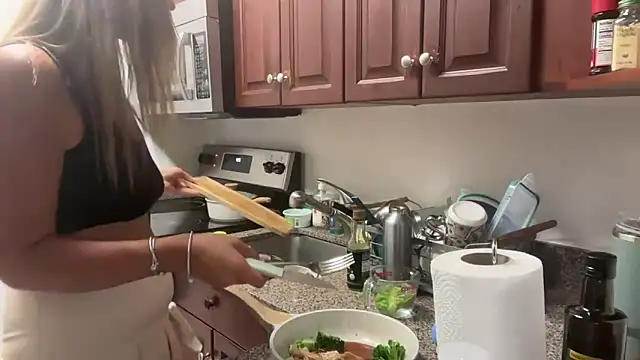 prettyykitty22 online show from 11.11.25