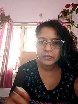 Snapshot of thanusi_2 chatting on 11.06.25 thanusi 2 online show from 11.06.25