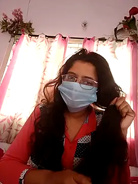 Snapshot of thanusi_2 chatting on 12.22.25 thanusi 2 online show from 12.22.25